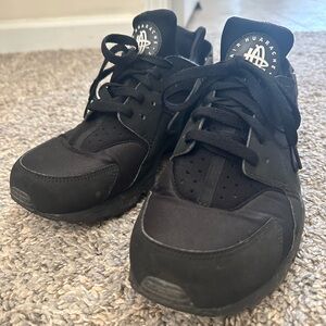 Nike Huarache Size 9 Men’s